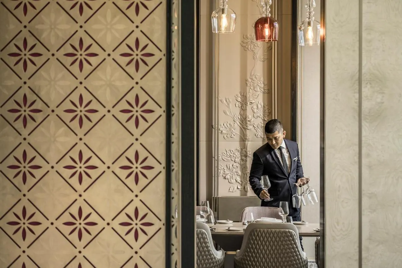 Four Seasons Hotel Kuala Lumpur 5*,